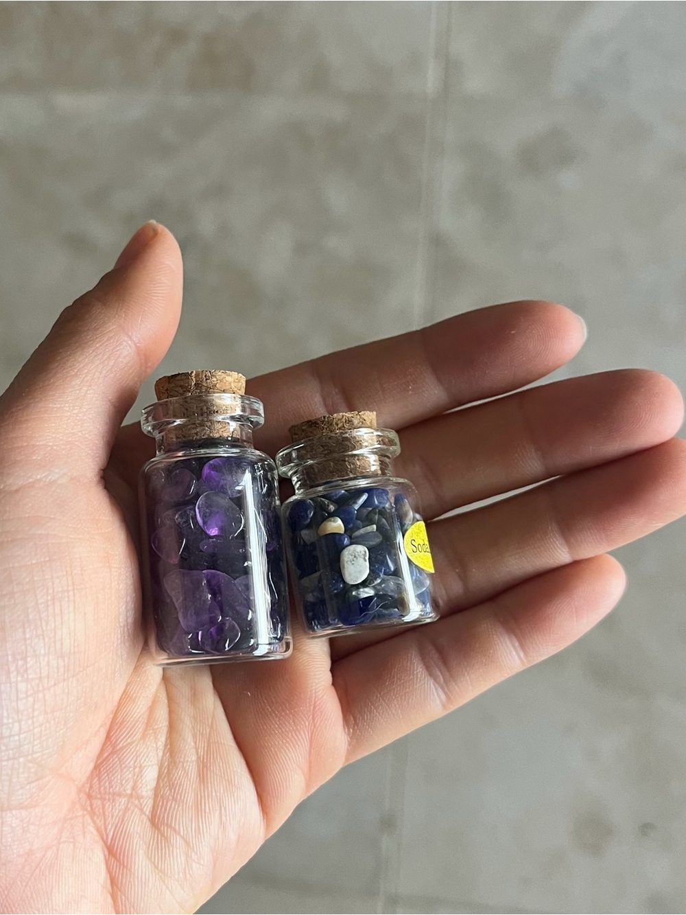Natural Crystal Stone Set Wishing Bottle Sodalite Amethyst Healing Rock Chip